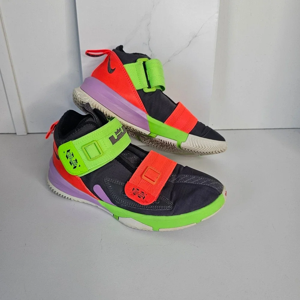 Nike LeBron Soldier 13 GS Black Green Orange Purple AR7585-002 Kids Size 5.5Y